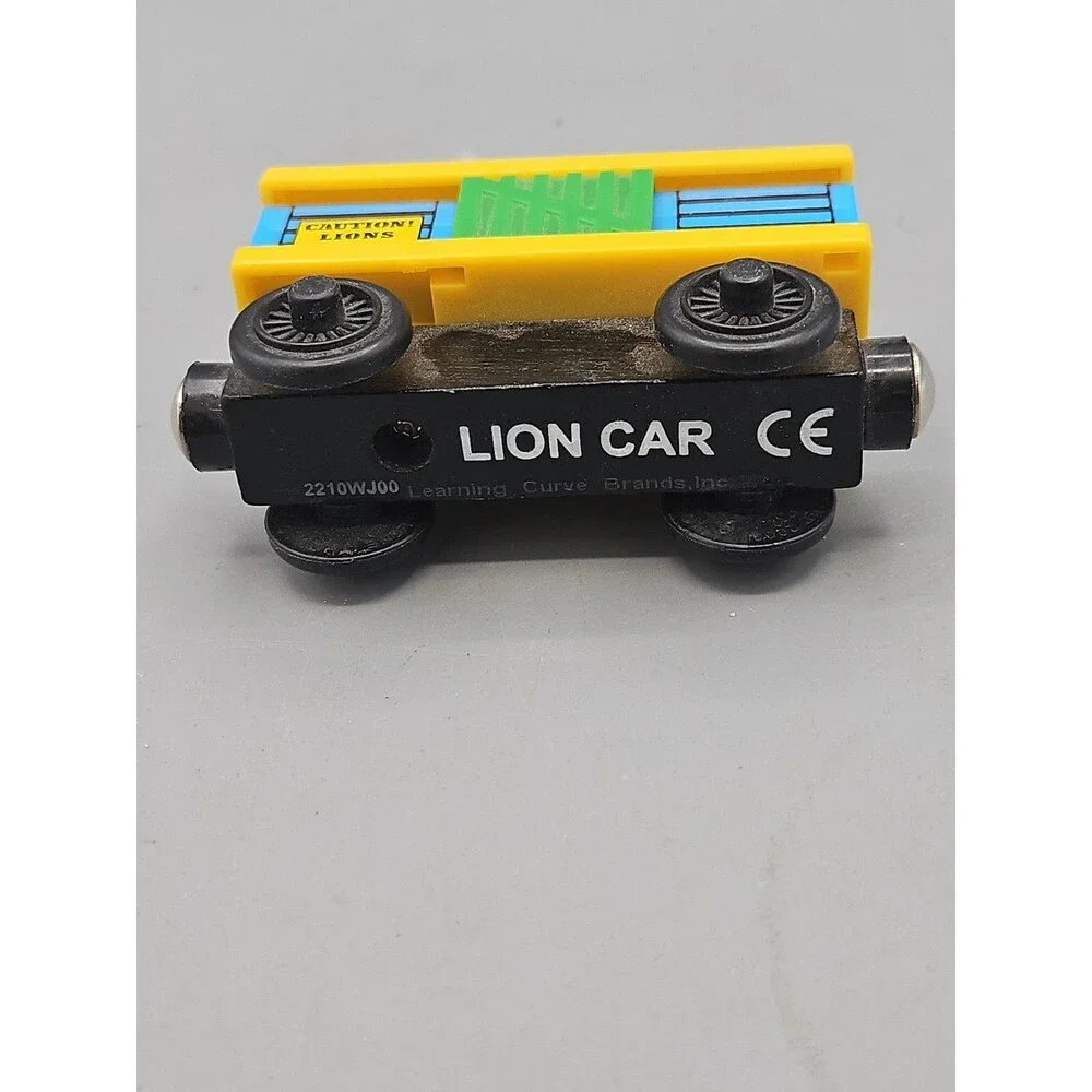 Thomas Wooden LION CAR w/SOUND Wooden Train - Railway - 2003